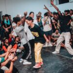 ダンスする人々
